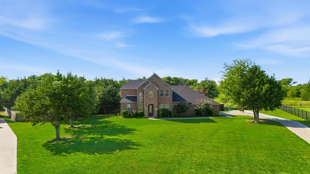 160 Kelly Dr, Waxahachie, TX 75167