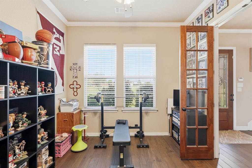 160 Kelly Dr, Waxahachie, TX 75167 photo