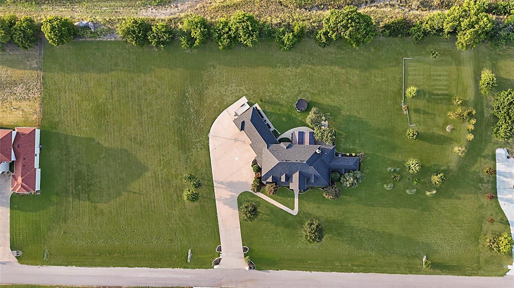 4701 Lake Dr, Celina, TX 75009 photo