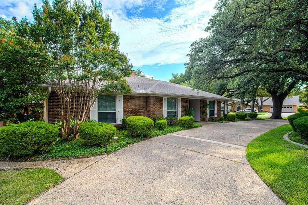 2110 Juanita Dr, Arlington, TX 76013 photo
