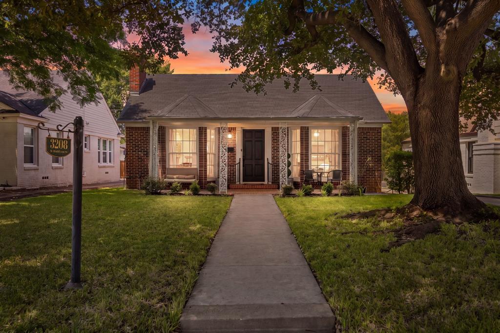 3208 Biddison St, Fort Worth, TX 76109
