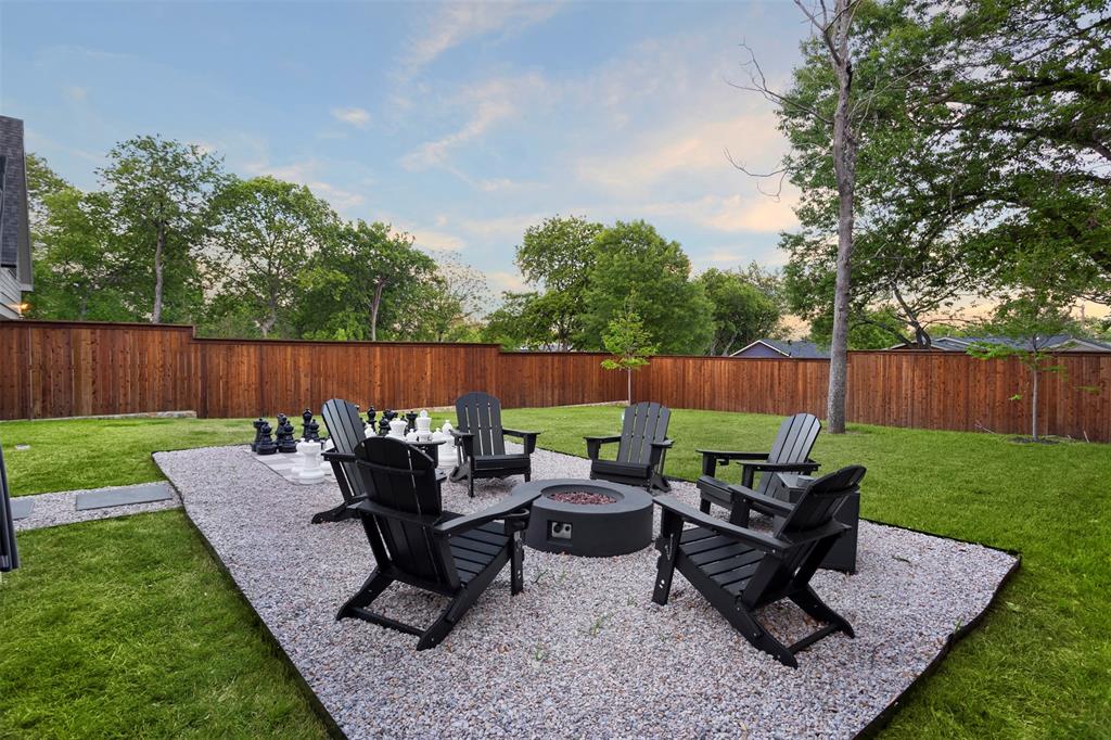 8922 San Benito Way, Dallas, TX 75218 photo