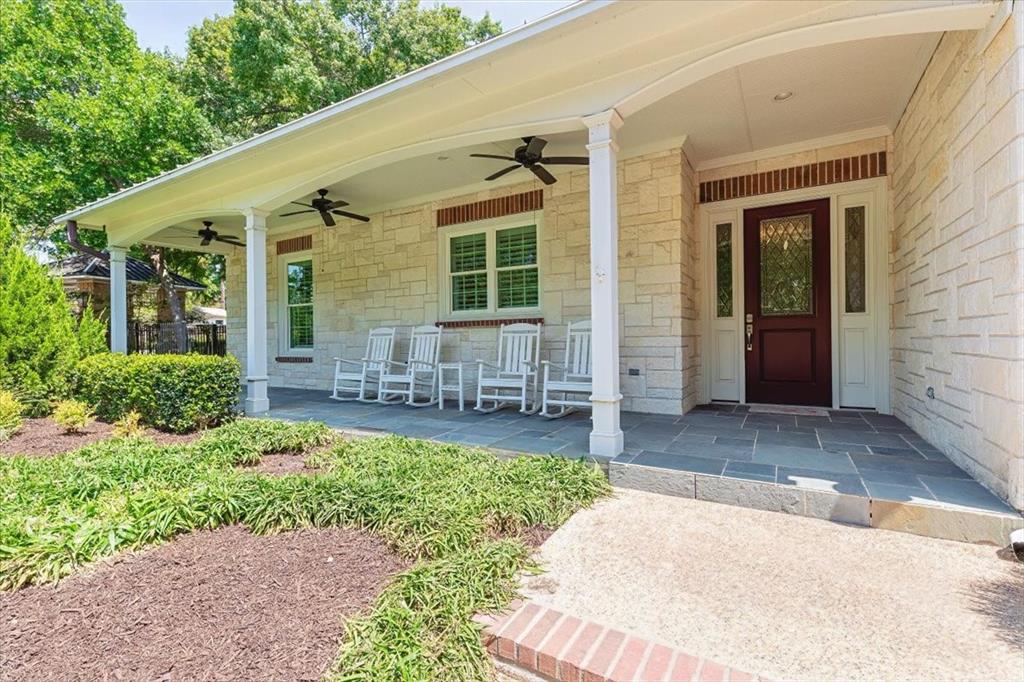 2707 Farmers Branch Ln, Farmers Branch, TX 75234 photo
