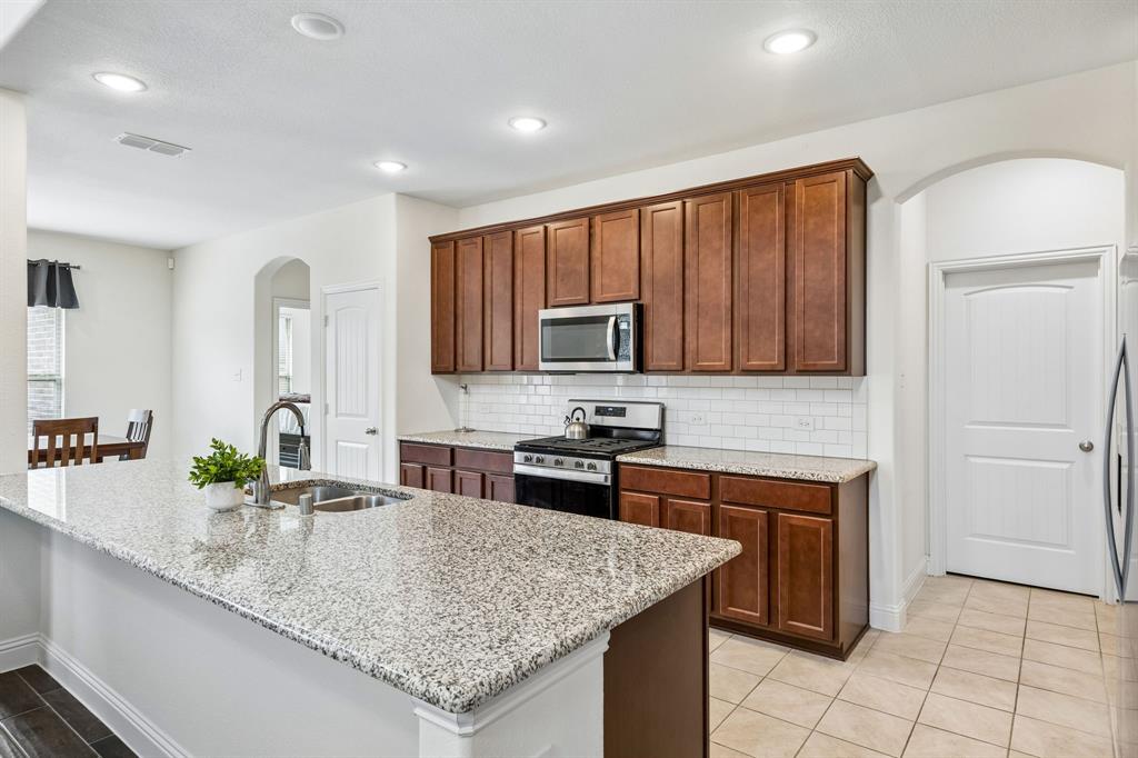 11732 Wulstone Rd, Fort Worth, TX 76052 photo