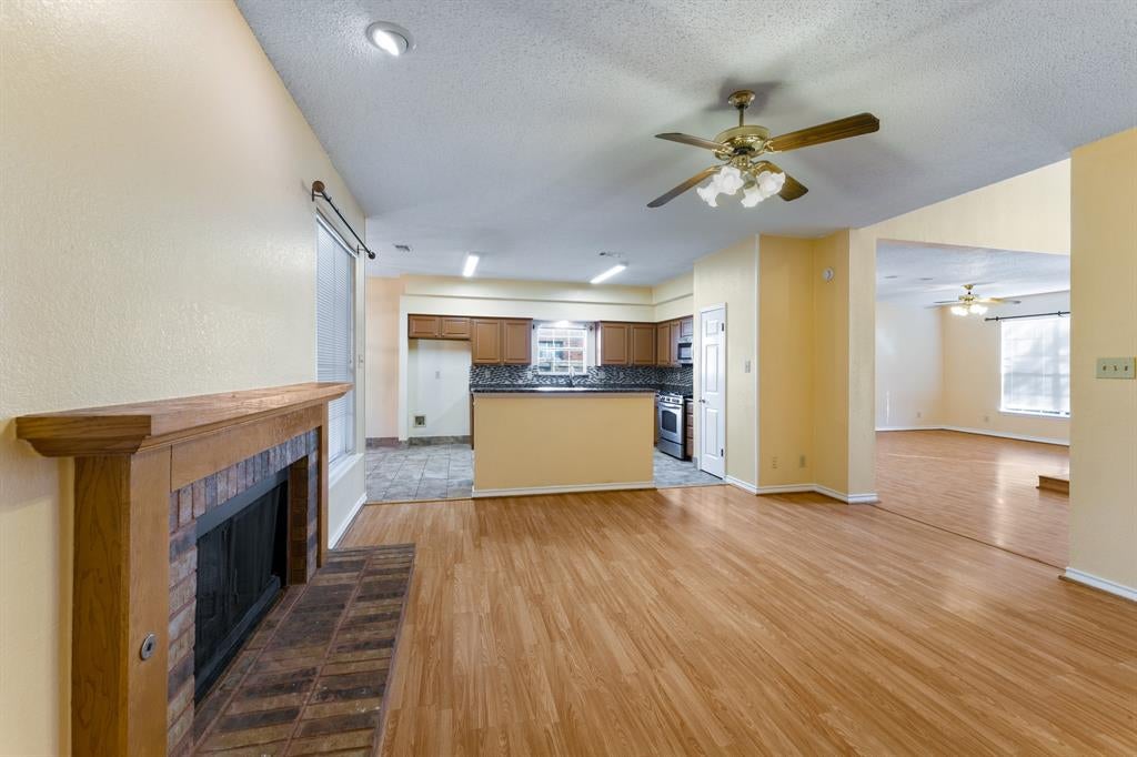 4303 Solitude Ct, Arlington, TX 76017 photo