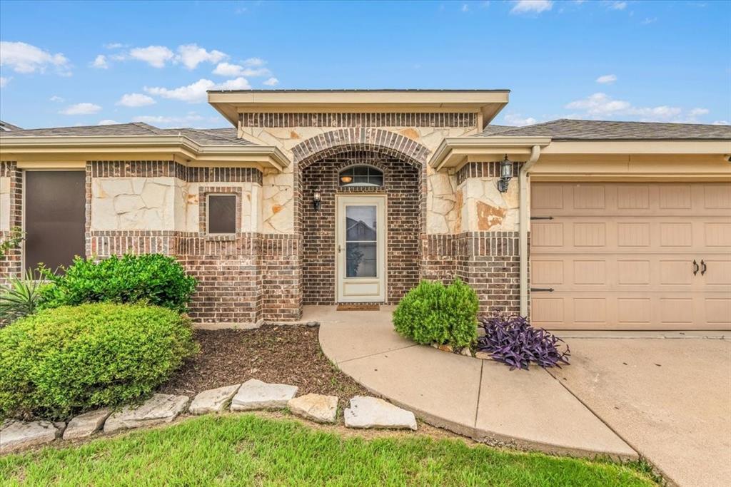 1536 Salado Trl, Weatherford, TX 76087