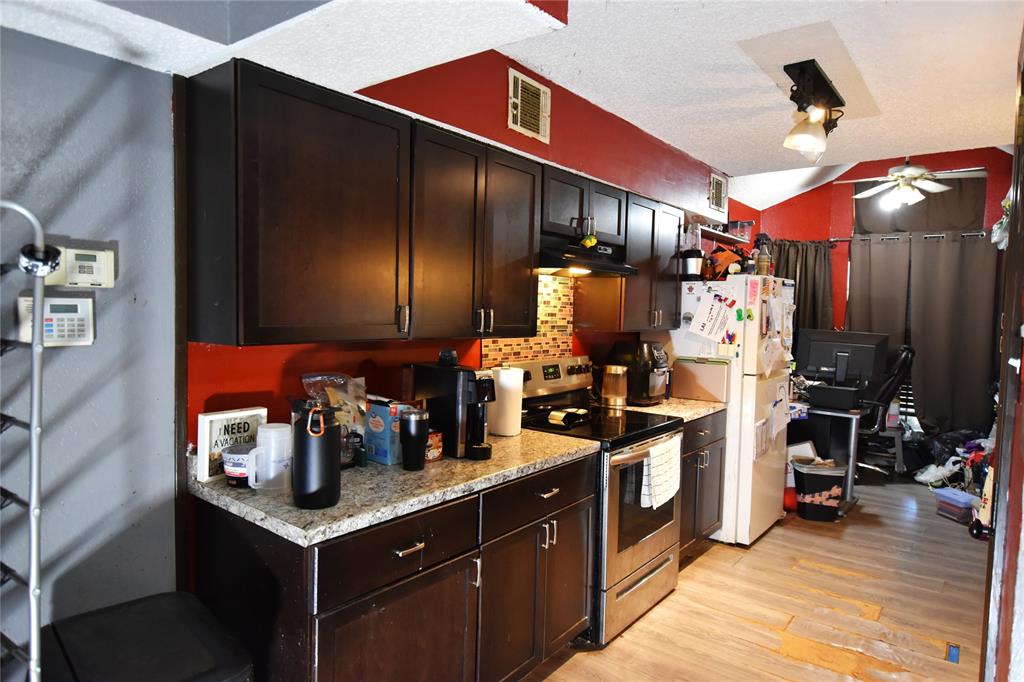 1722 Twin Court Pl, Garland, TX 75044 photo