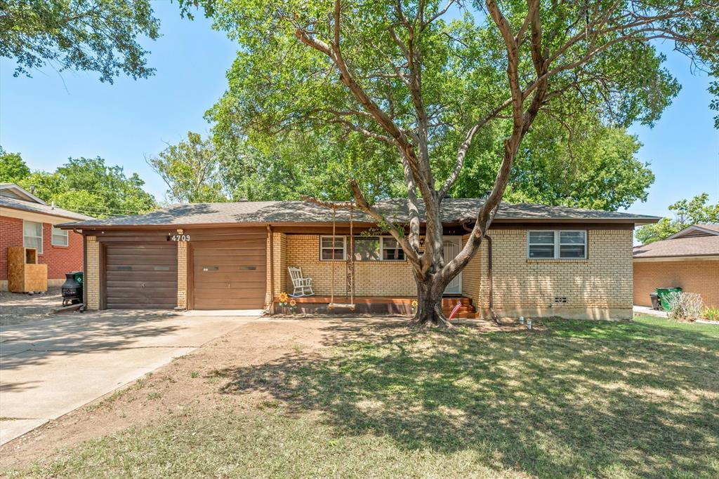 4709 Nadine Dr, Haltom City, TX 76117