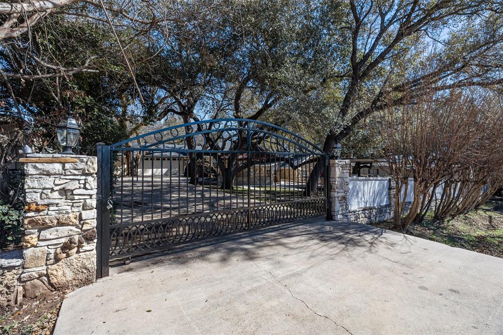 3625 Montego Blvd, Granbury, TX 76049 photo