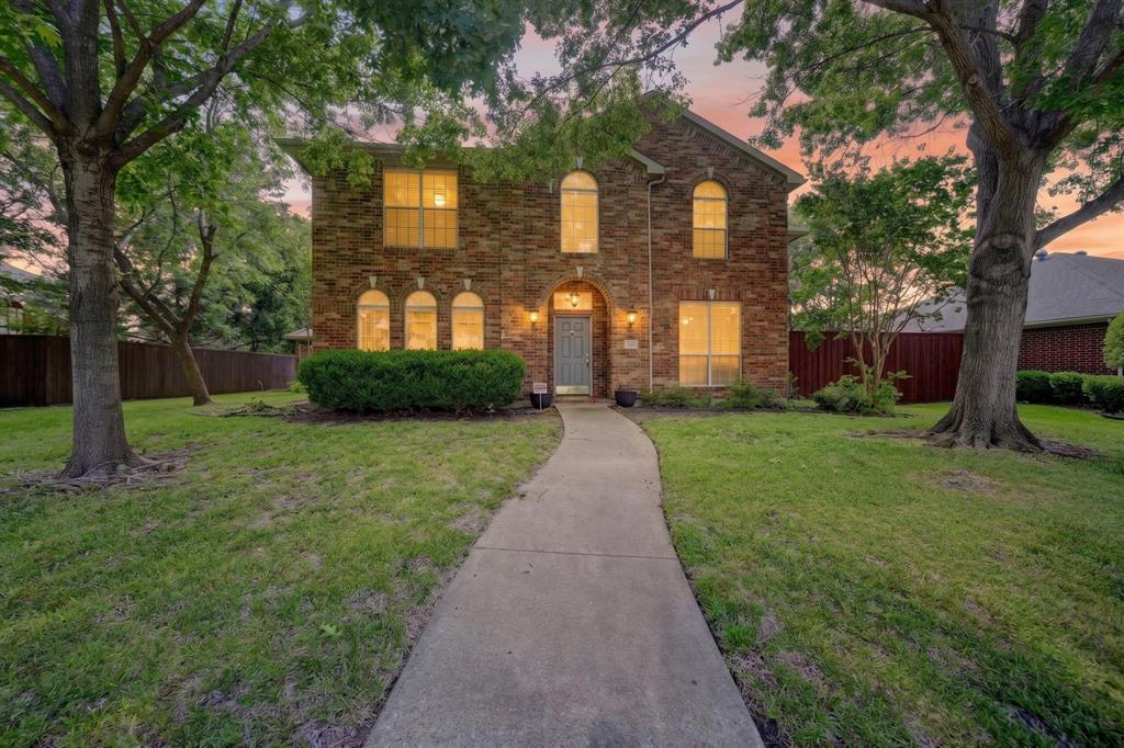 905 Hampstead Dr, Mesquite, TX 75181