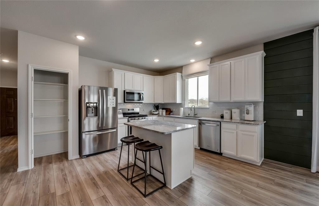 14053 Ladbroke St, Pilot Point, TX 76258 photo