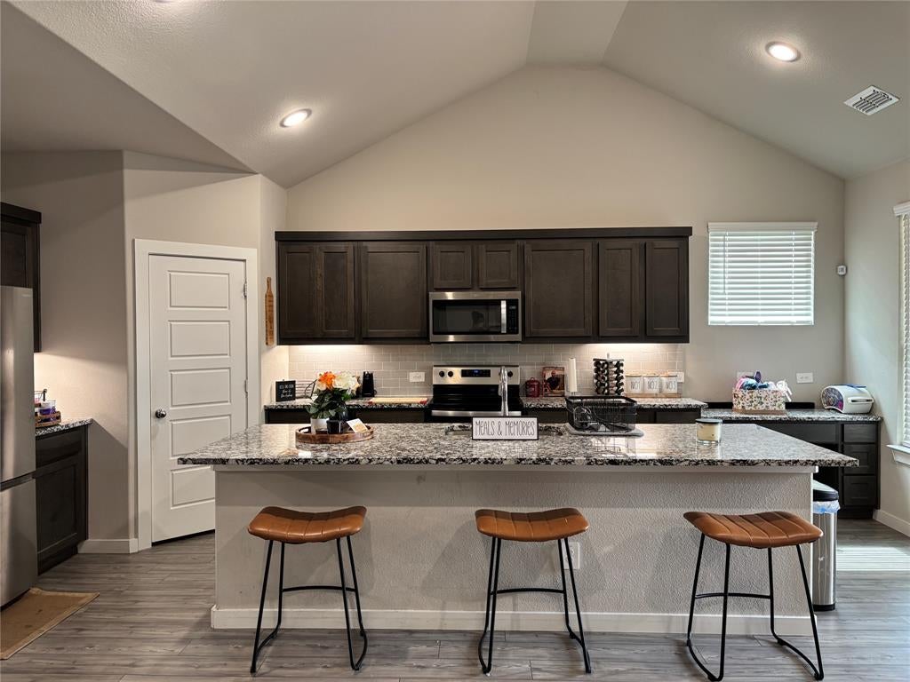 395 Teton St, Waxahachie, TX 75165 photo