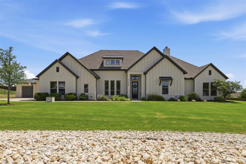 7736 Laura Lake Ln, Fort Worth, TX 76126