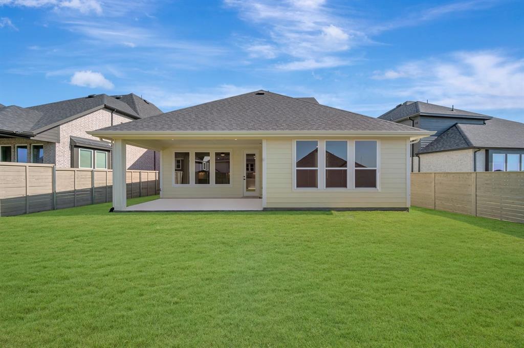 11737 Treehouse Trl, Justin, TX 76247 photo