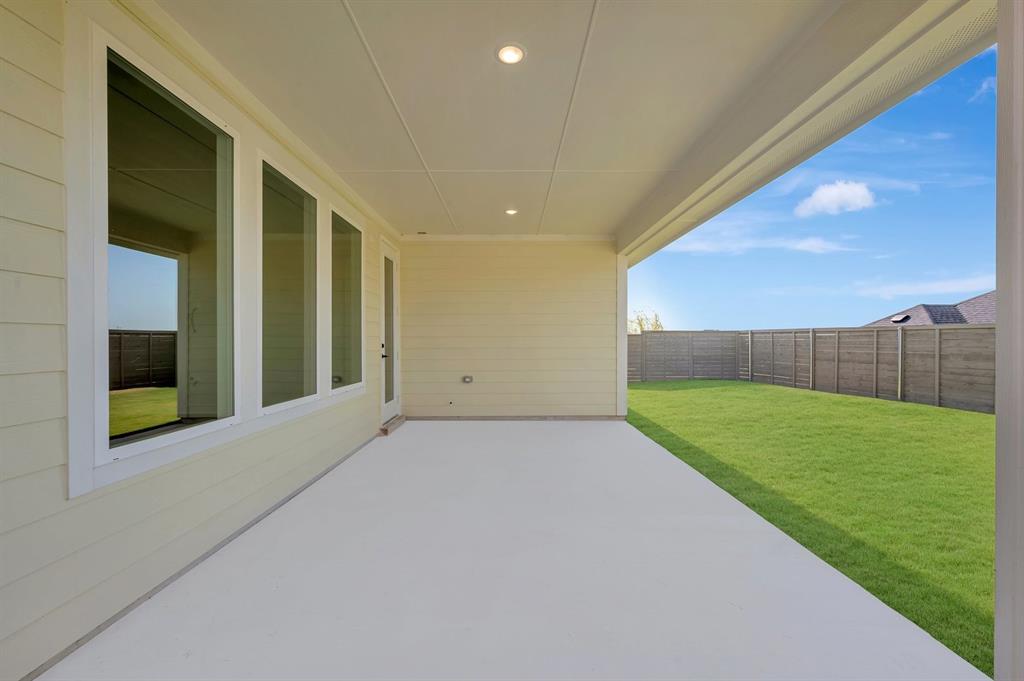 11737 Treehouse Trl, Justin, TX 76247 photo