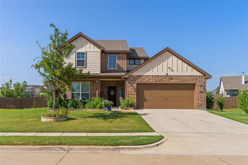 832 Feather Edge Dr, Springtown, TX 76082