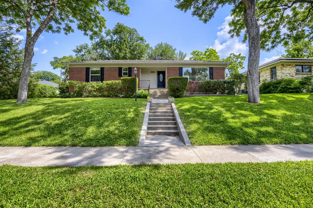 11016 Lippitt Ave, Dallas, TX 75218