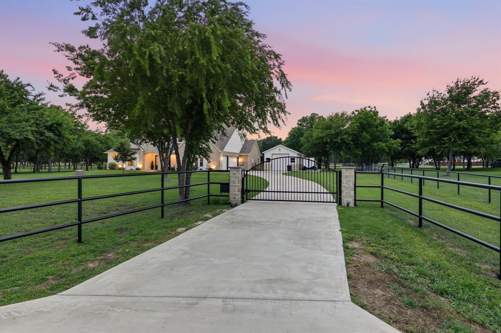 3769 Bear Creek Rd, Aledo, TX 76008