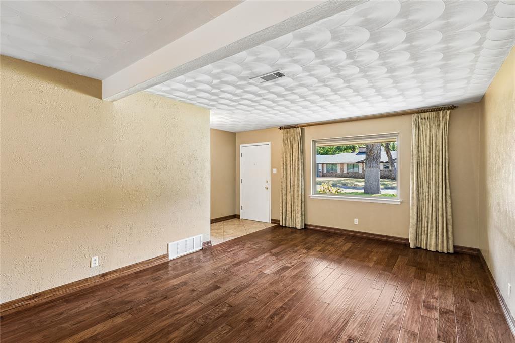 505 Caduceus Ln, Hurst, TX 76053 photo