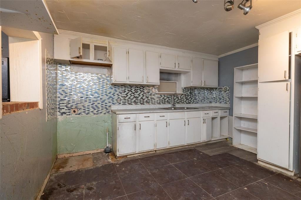 2232 S Belt Line Rd, Dallas, TX 75253 photo