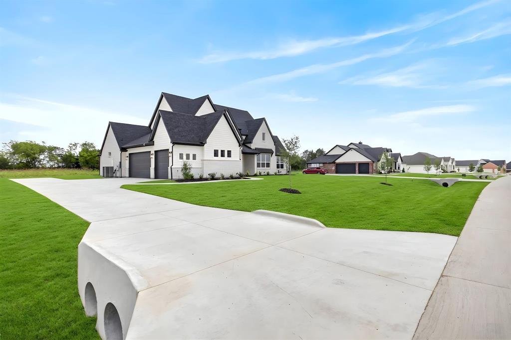 129 Aiden Dr, Waxahachie, TX 75165 photo