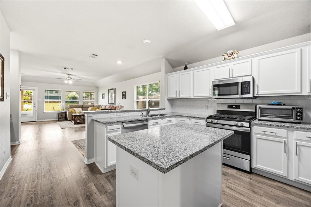 906 Horizon Ridge Cir, Little Elm, TX 75068 photo