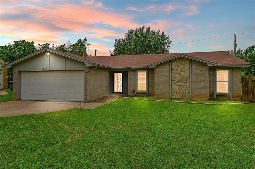 4212 Selina Ct, Arlington, TX 76016