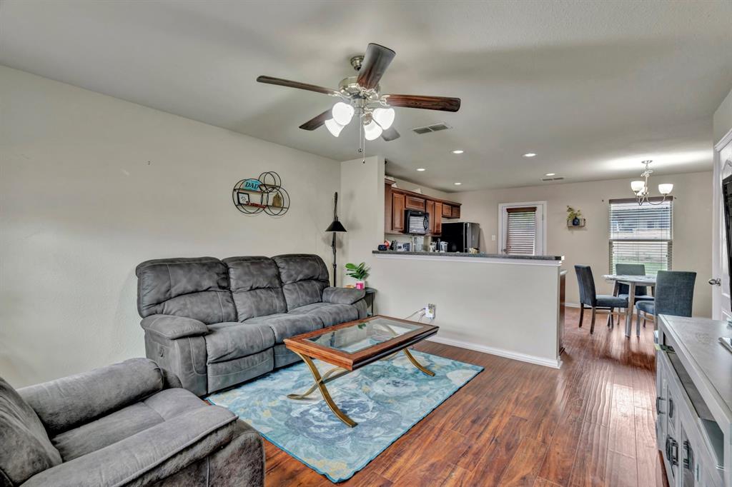 1501 Sierra Estates Trl, Fort Worth, TX 76119 photo