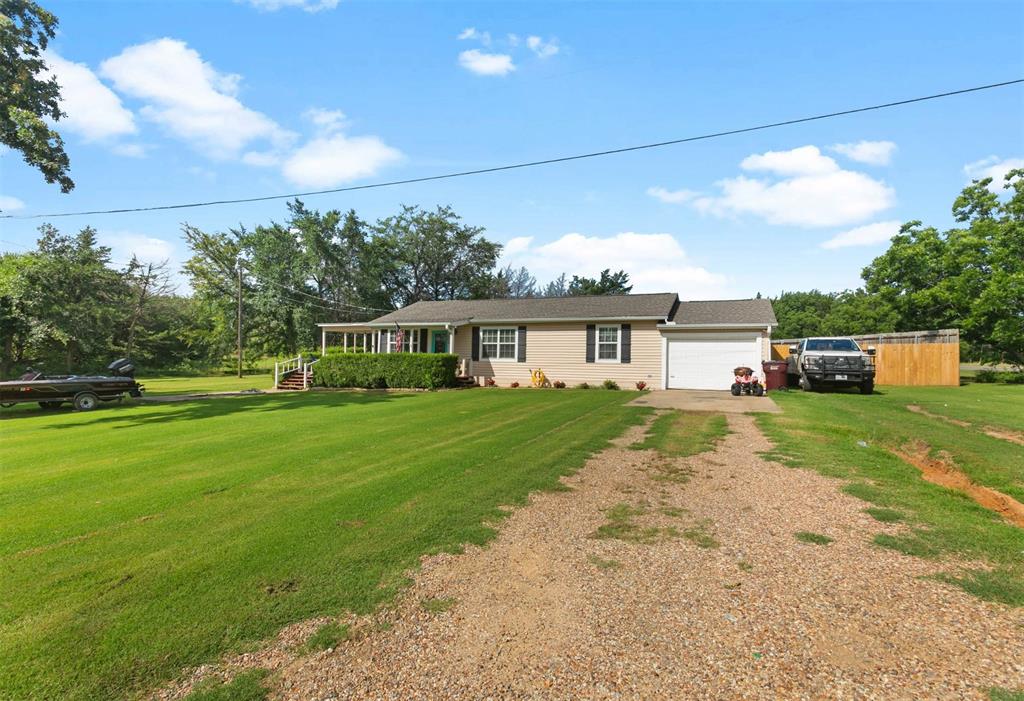 1400 Nunn Cir, Bonham, TX 75418 photo