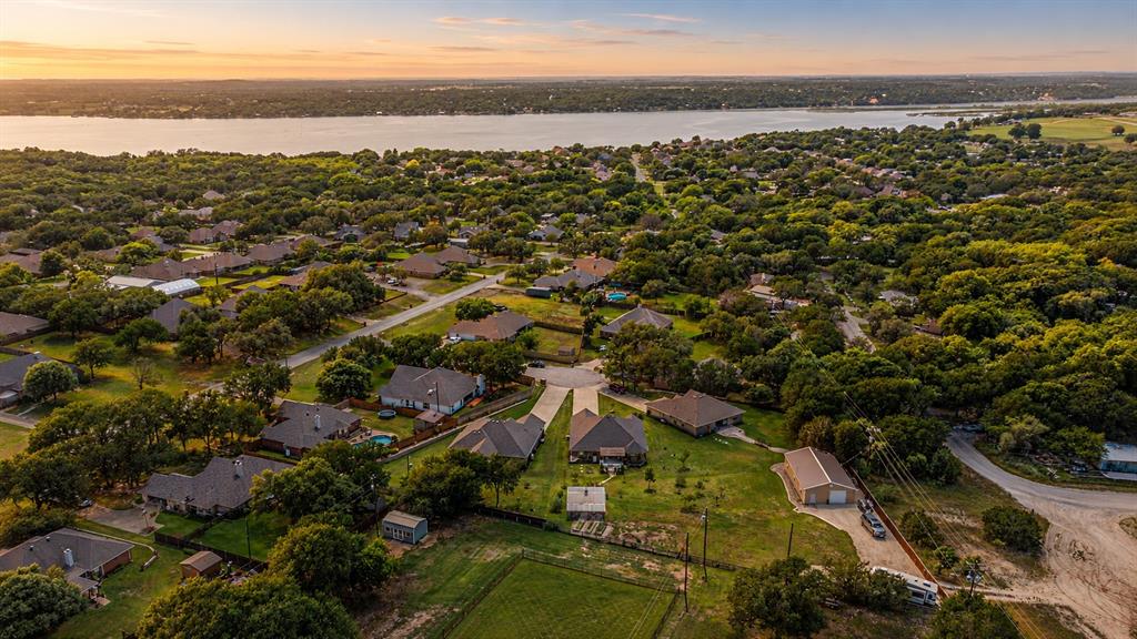 3907 De Rio Ct, Granbury, TX 76049 photo
