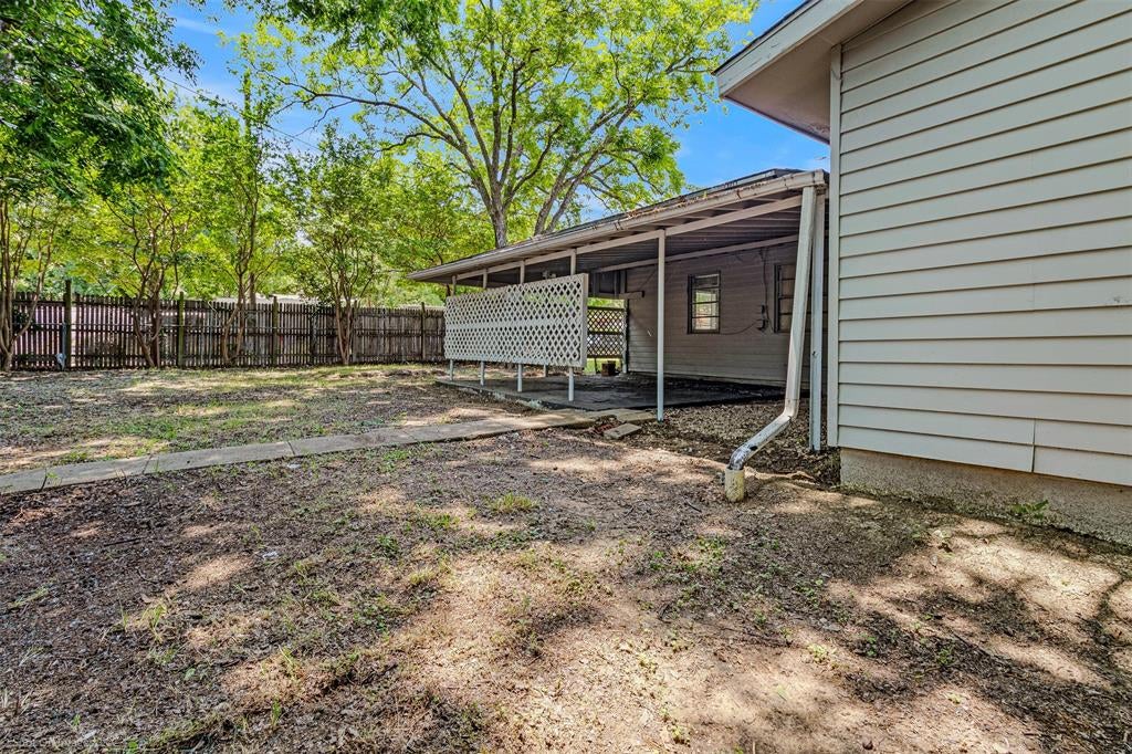 1814 Cumberland Dr, Garland, TX 75040 photo