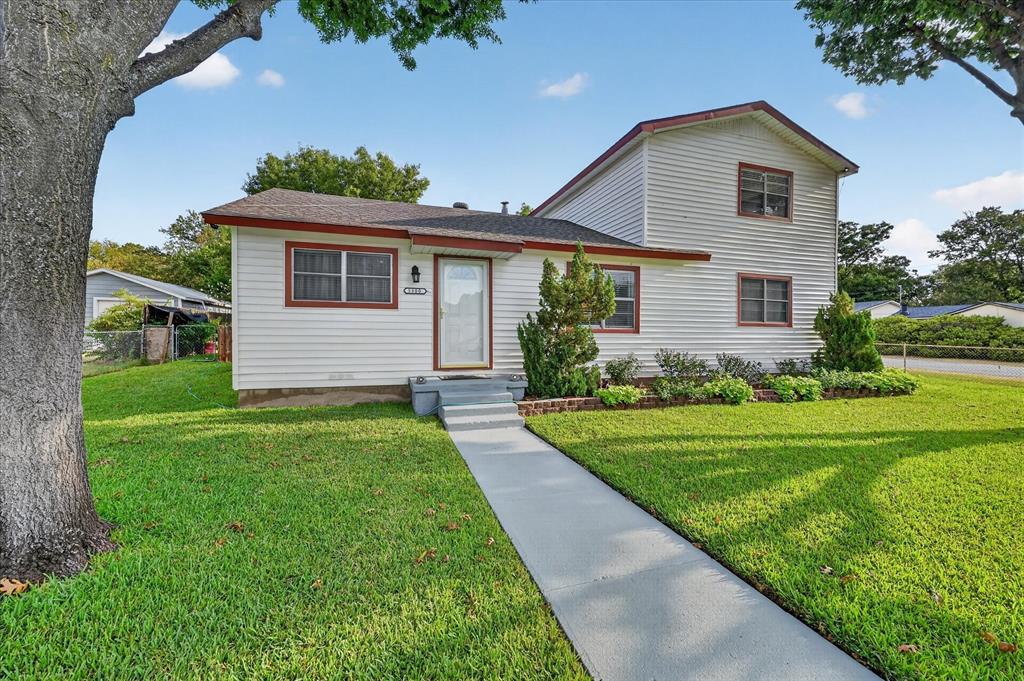 5800 Isbell St, Sansom Park, TX 76114 photo