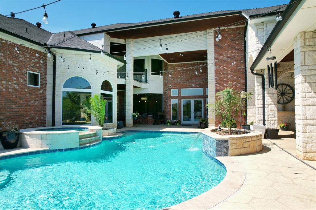 127 Eagle View Ct, Weatherford, TX 76087 photo