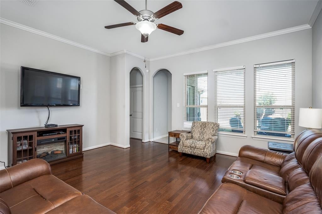 1913 Pavillion Ln, Denton, TX 76210 photo