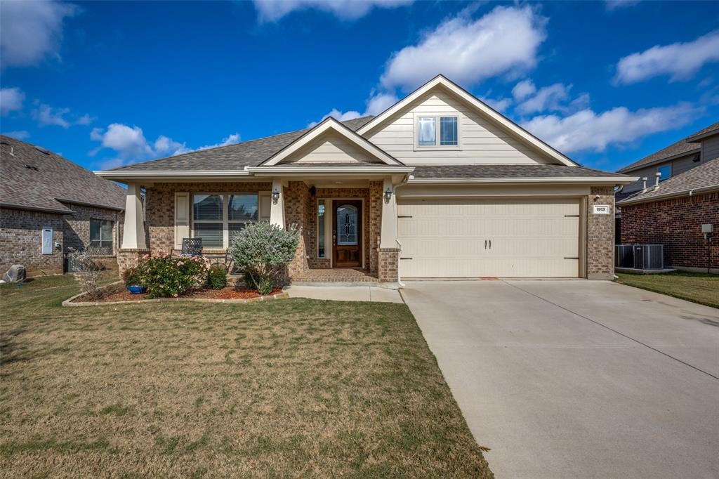 1913 Pavillion Ln, Denton, TX 76210