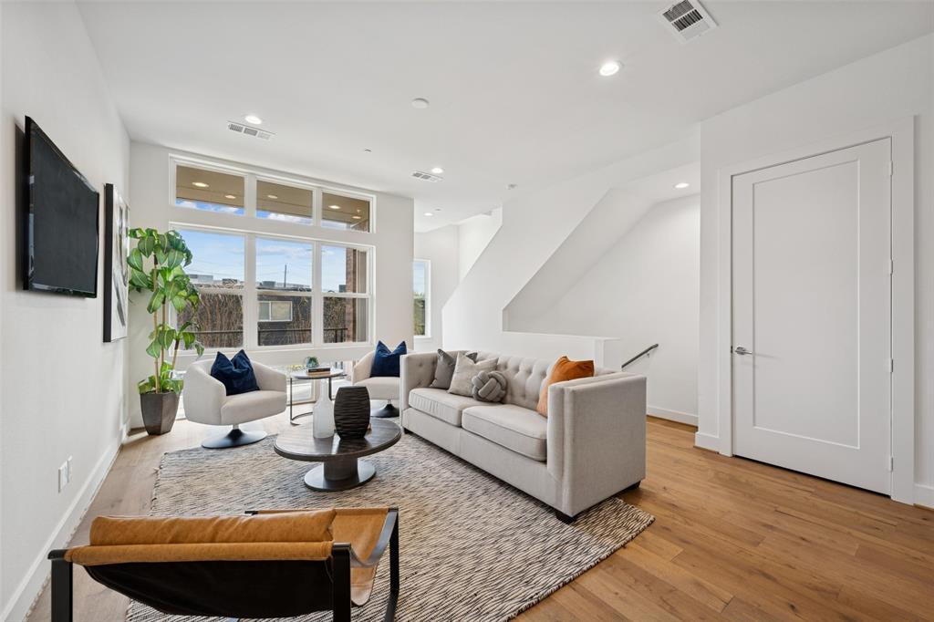 3064 Chimes St, Dallas, TX 75219 photo