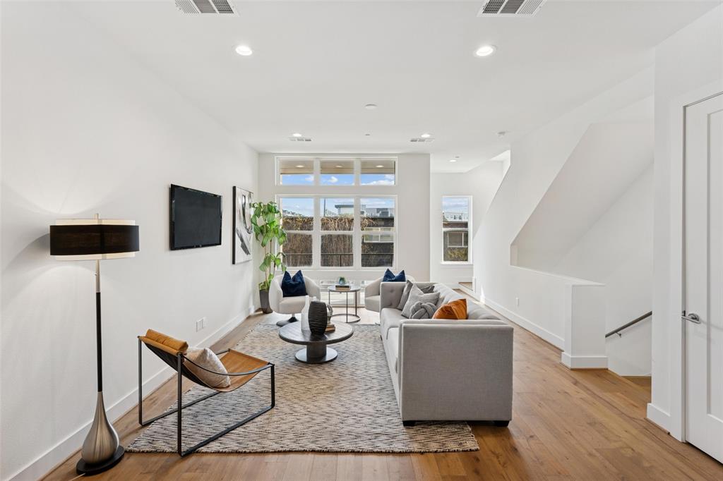 3064 Chimes St, Dallas, TX 75219 photo