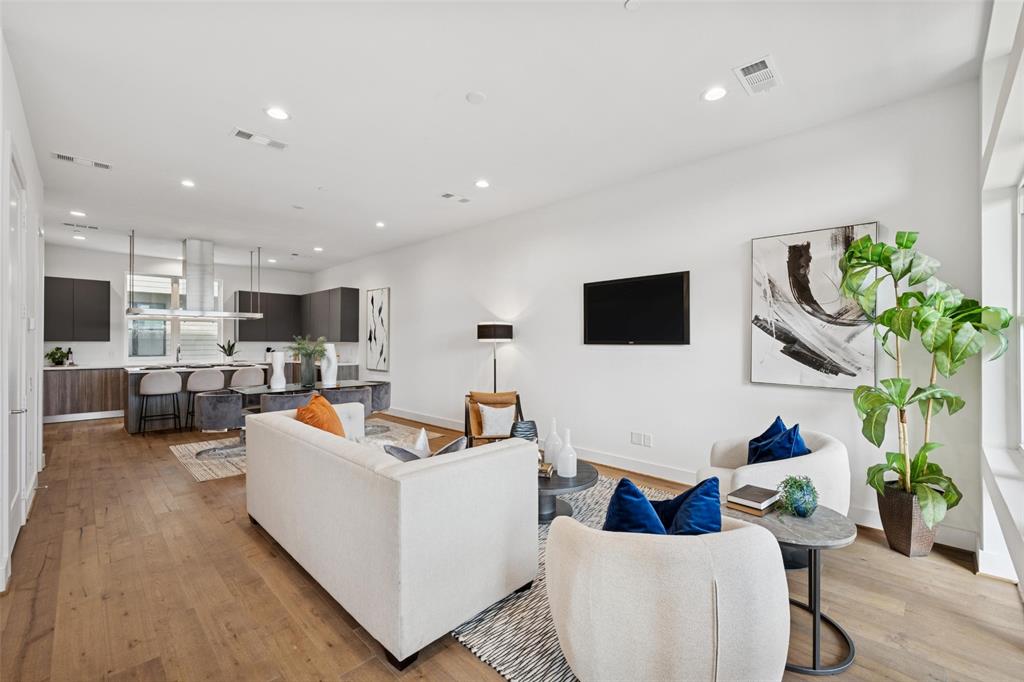 3064 Chimes St, Dallas, TX 75219