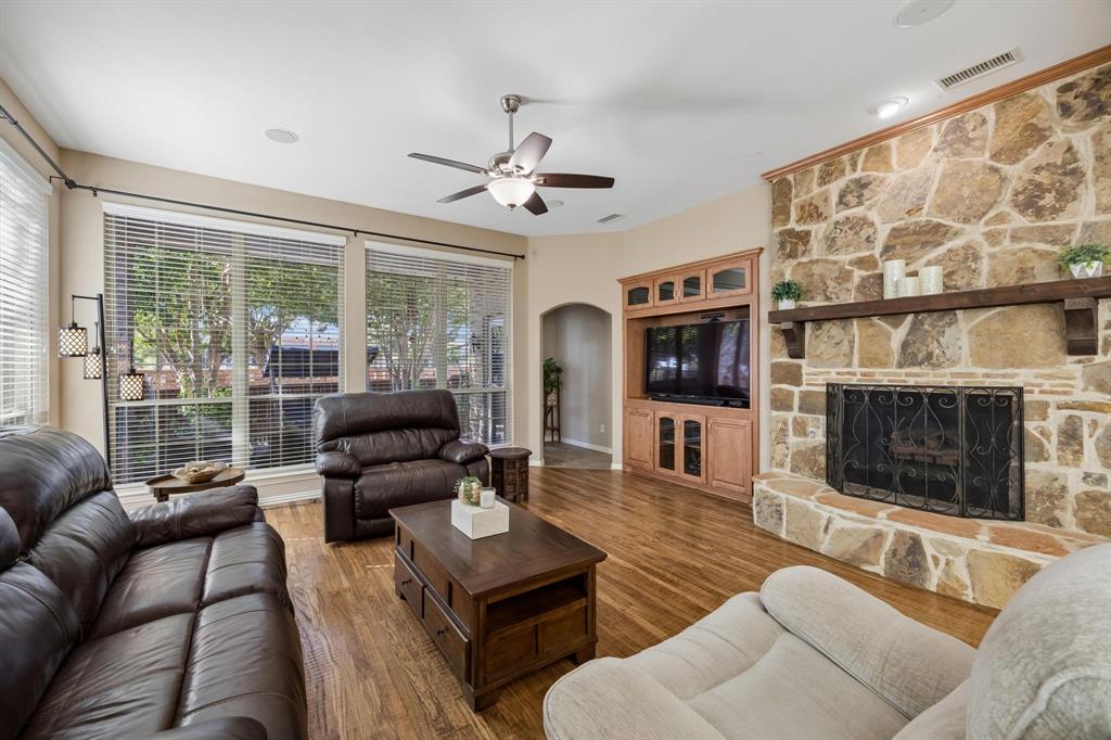 915 Wyndham Way, Allen, TX 75013 photo