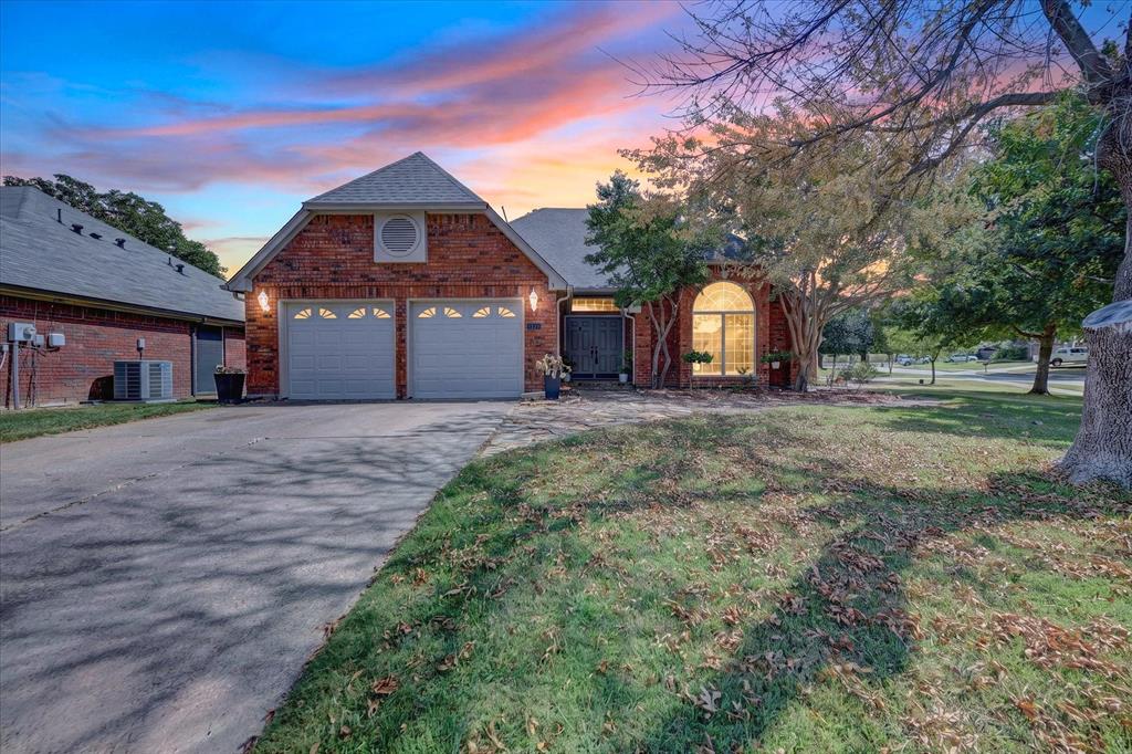 2417 Covington Dr, Flower Mound, TX 75028