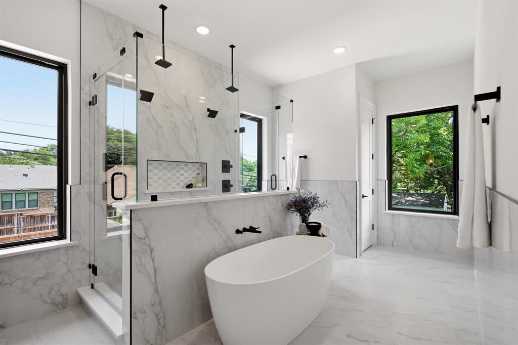 5449 Goodwin Ave, Dallas, TX 75206 photo