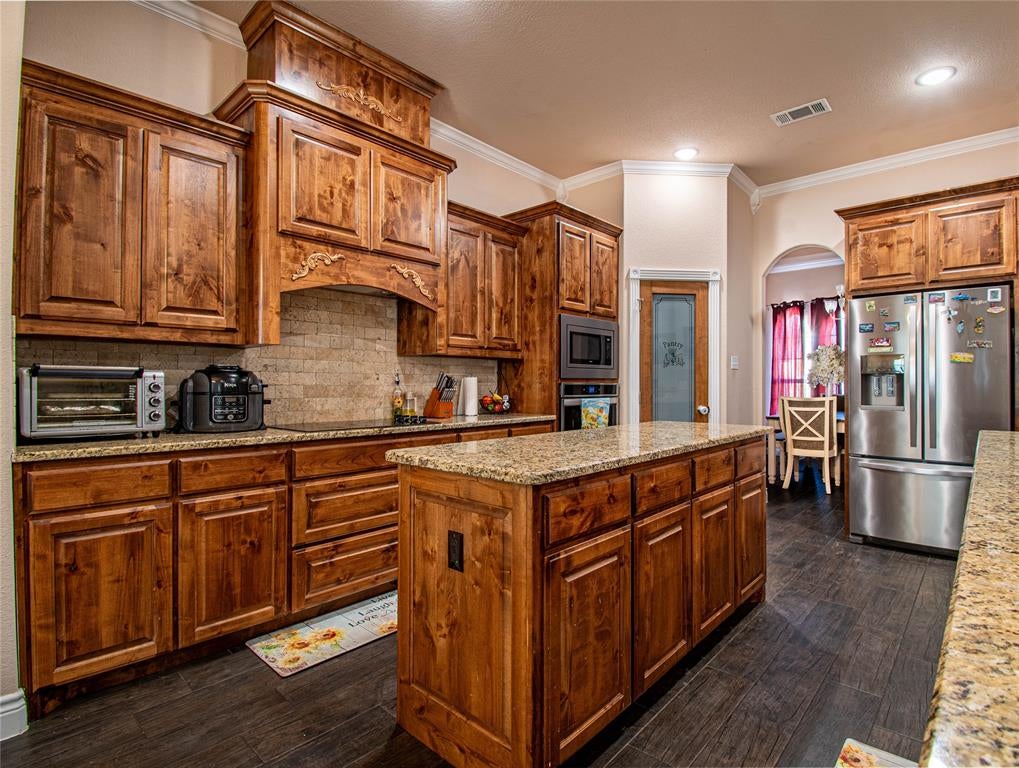 1009 Sky Ct, Weatherford, TX 76085 photo
