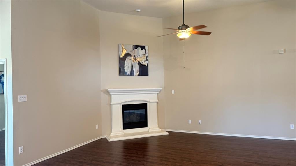 7810 Corona Ct, Arlington, TX 76002 photo