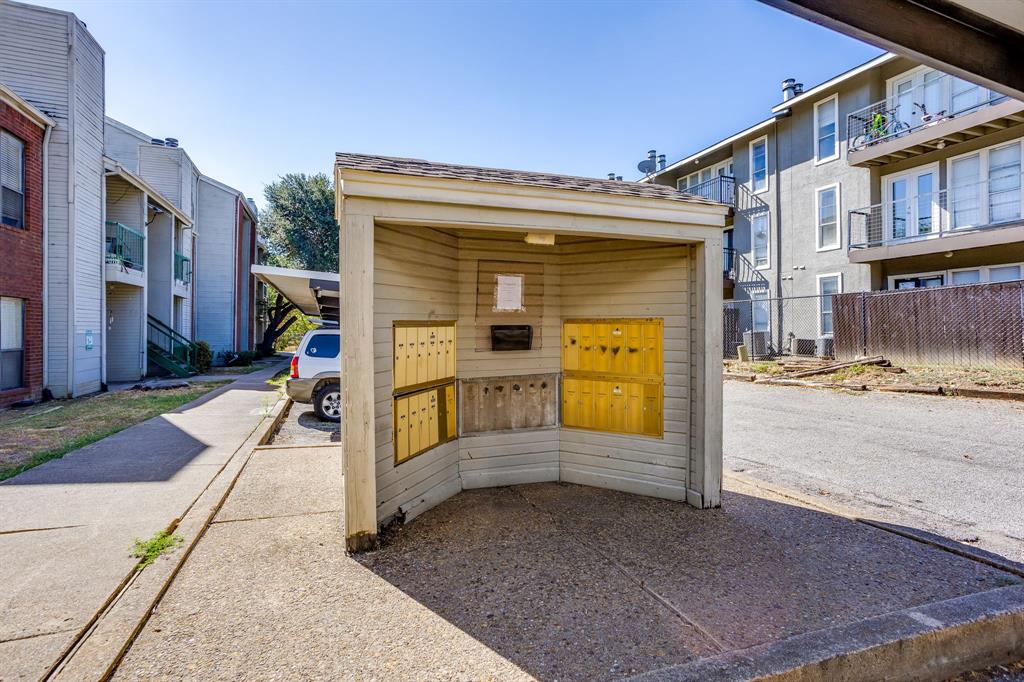 7126 Holly Hill Dr, Dallas, TX 75231 photo