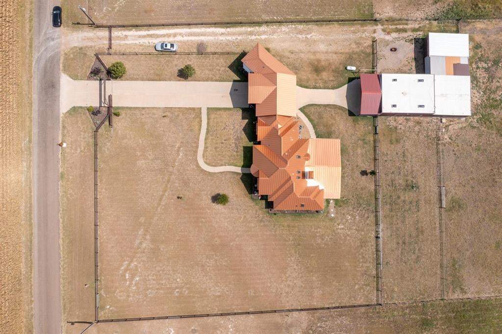 1015 Curry Road, Waxahachie, TX 75167 photo