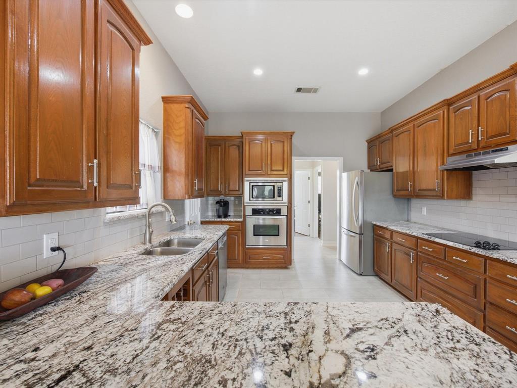 10106 Ravenswood Rd, Granbury, TX 76049 photo