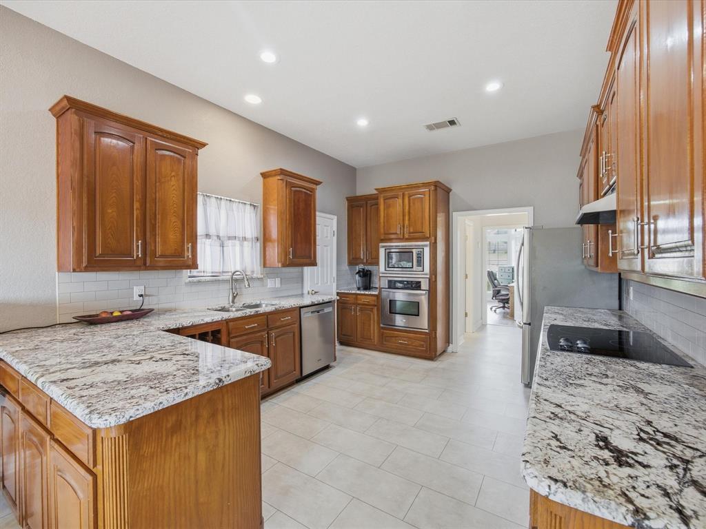 10106 Ravenswood Rd, Granbury, TX 76049 photo