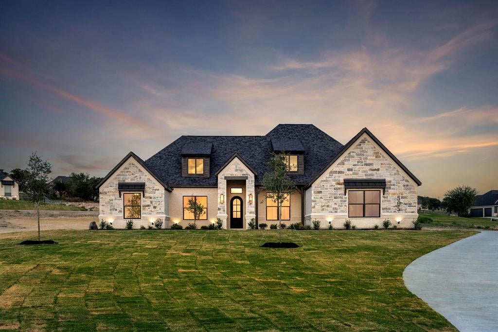 505 Bush Ct, Weatherford, TX 76085