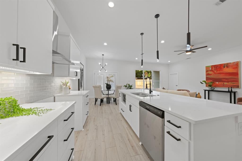 1429 E Ann Arbor Ave, Dallas, TX 75216 photo