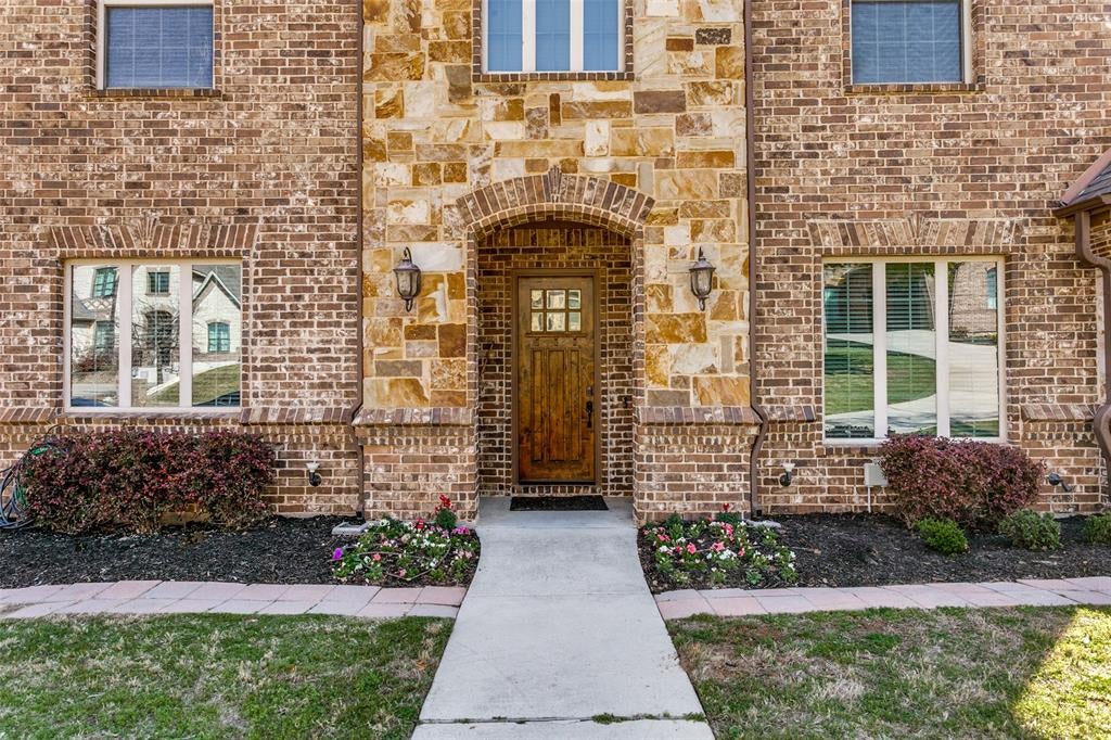 6800 Woodland Hills Dr, North Richland Hills, TX 76182 photo